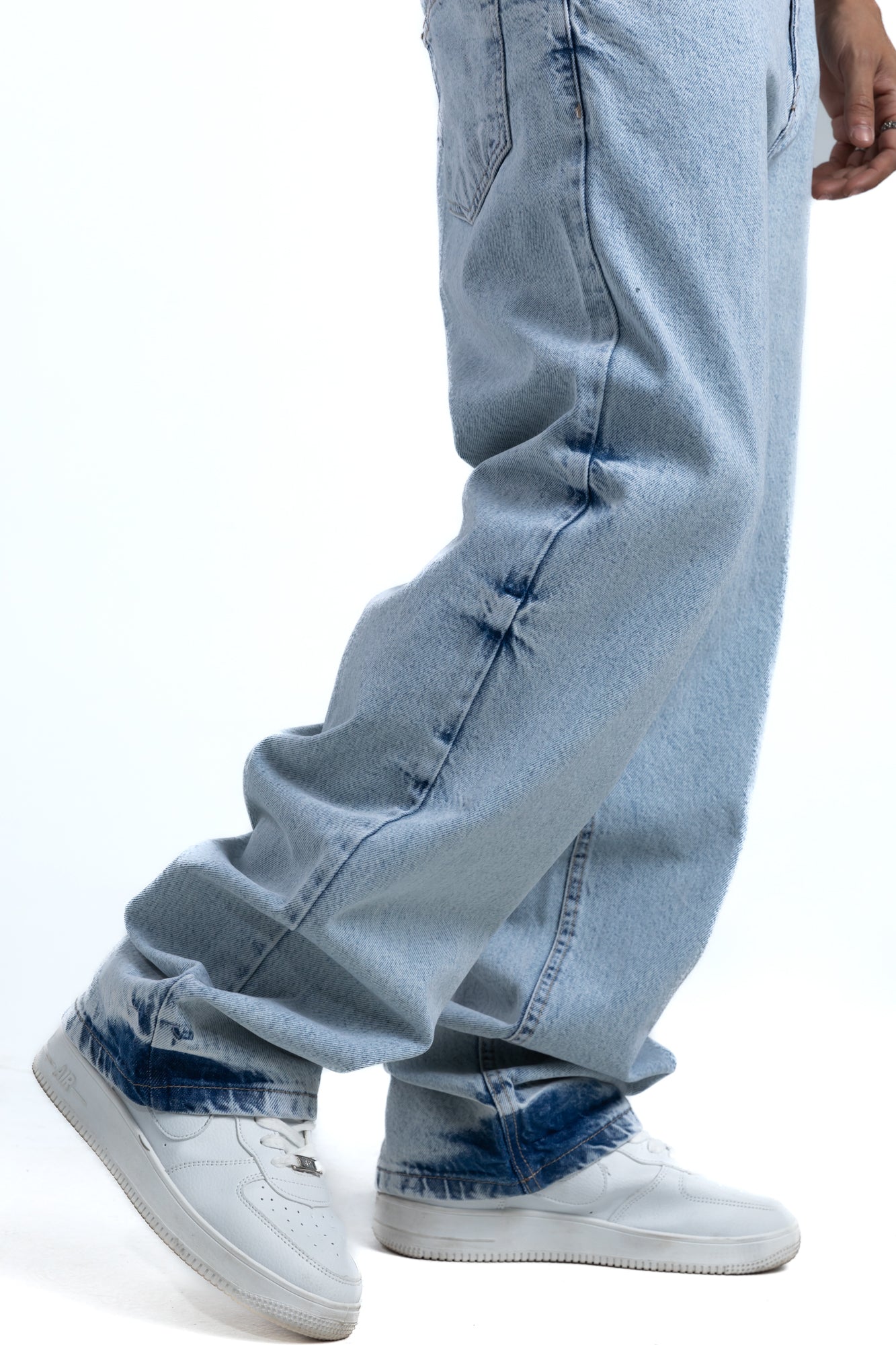 1052-Ice Blue Tack Frost Relaxed Silhouette Jeans