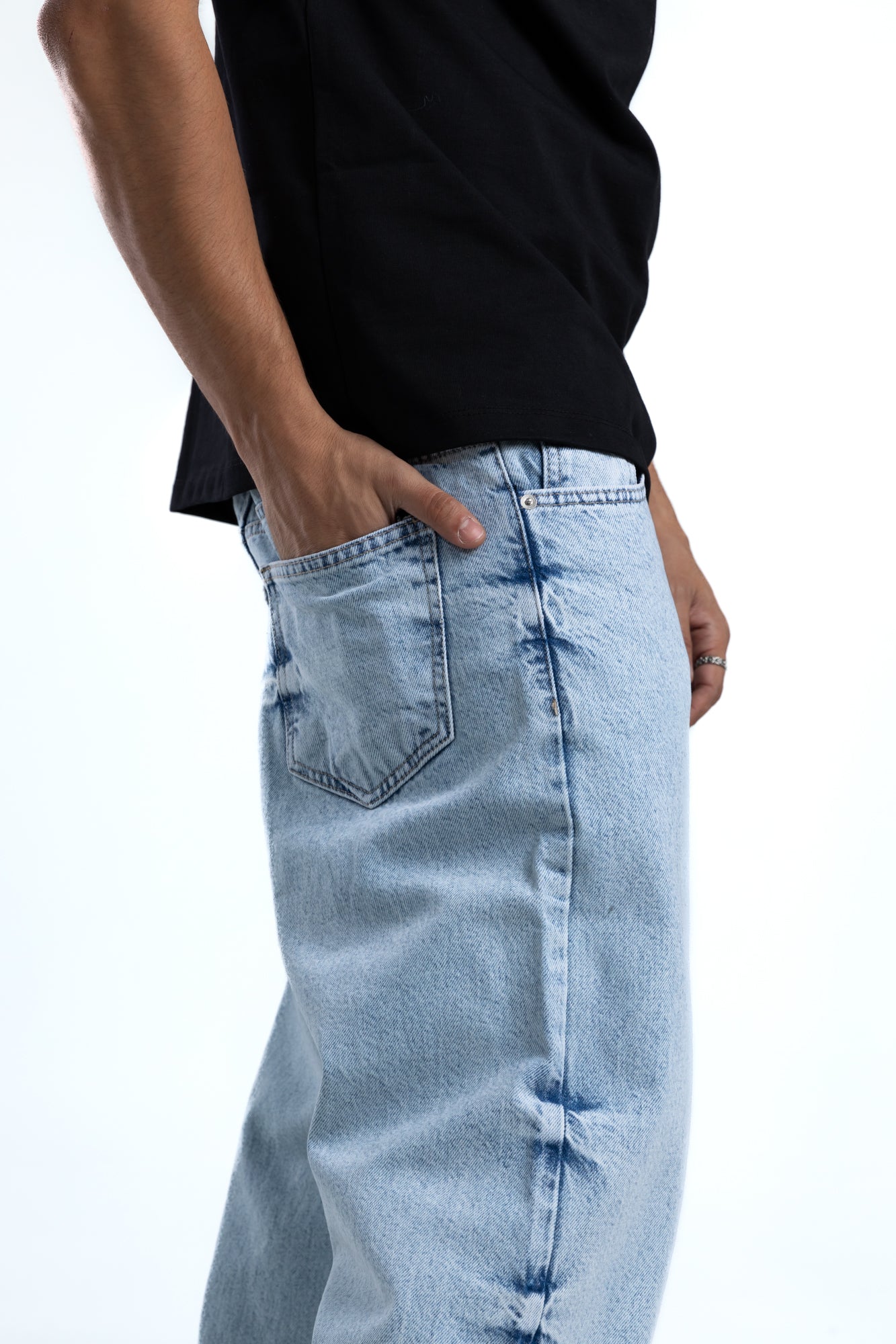 1052-Ice Blue Tack Frost Relaxed Silhouette Jeans
