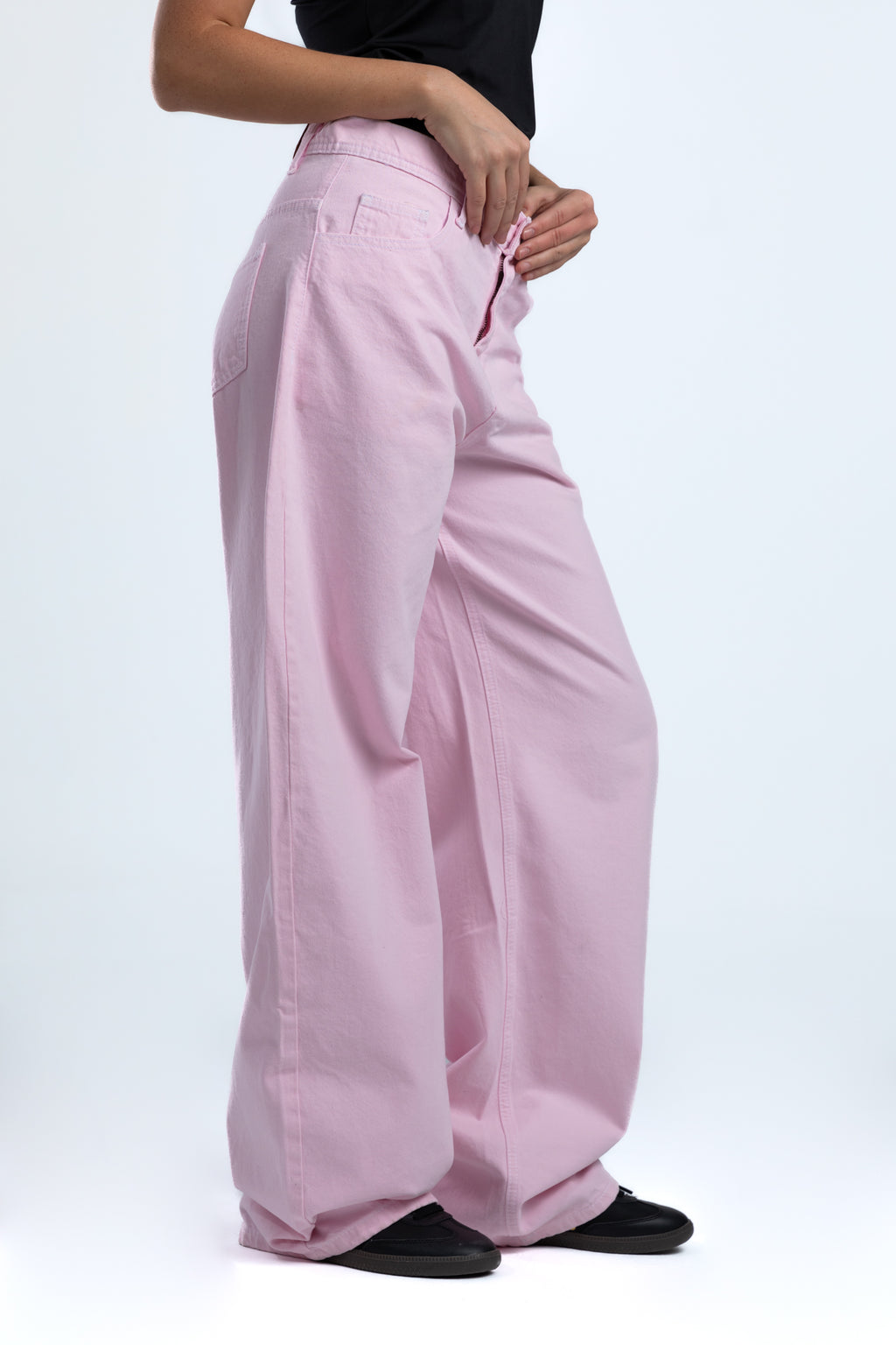 1001-Bubble Blush Curve Relaxed Tapered Jeans