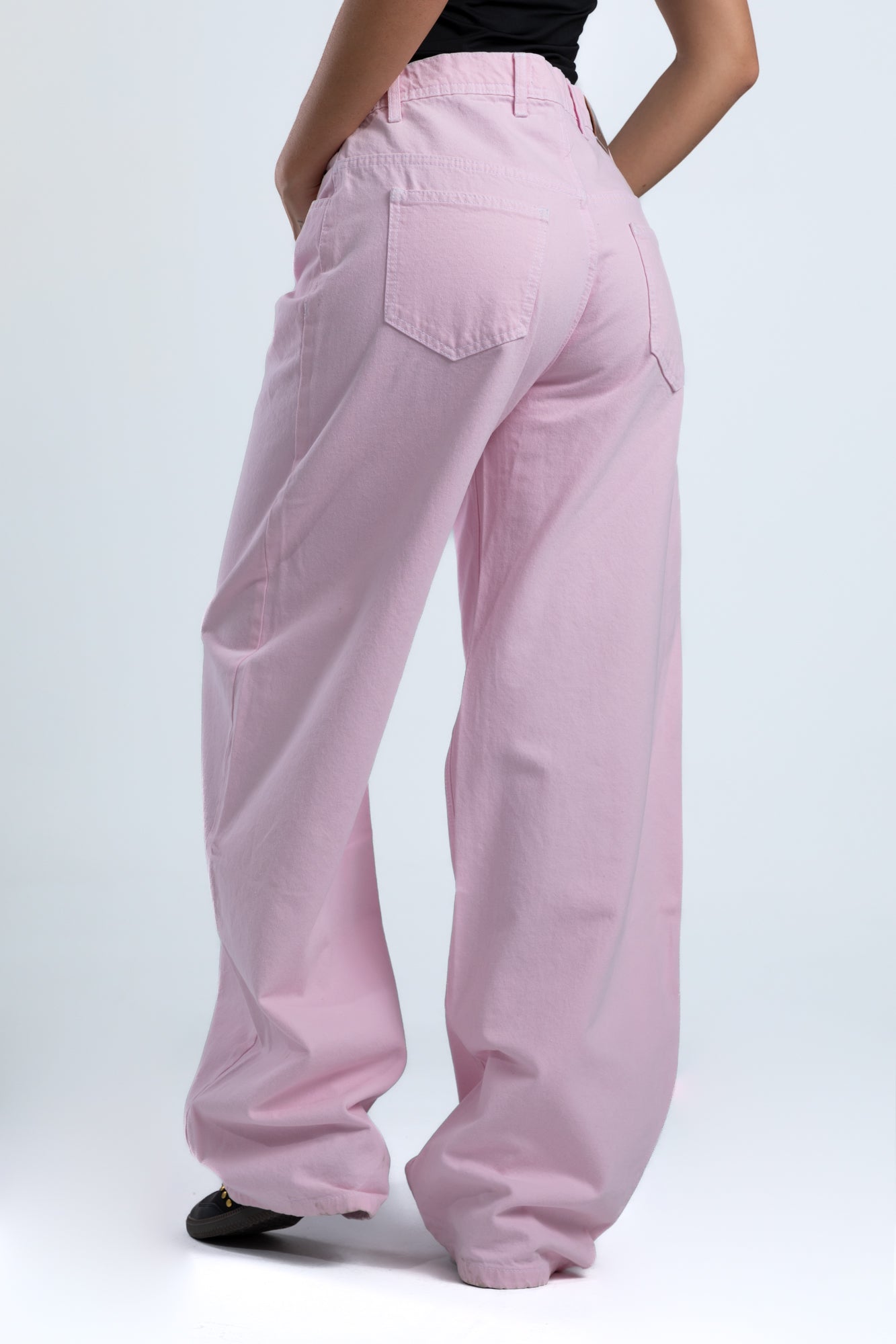 1001-Bubble Blush Curve Relaxed Tapered Jeans