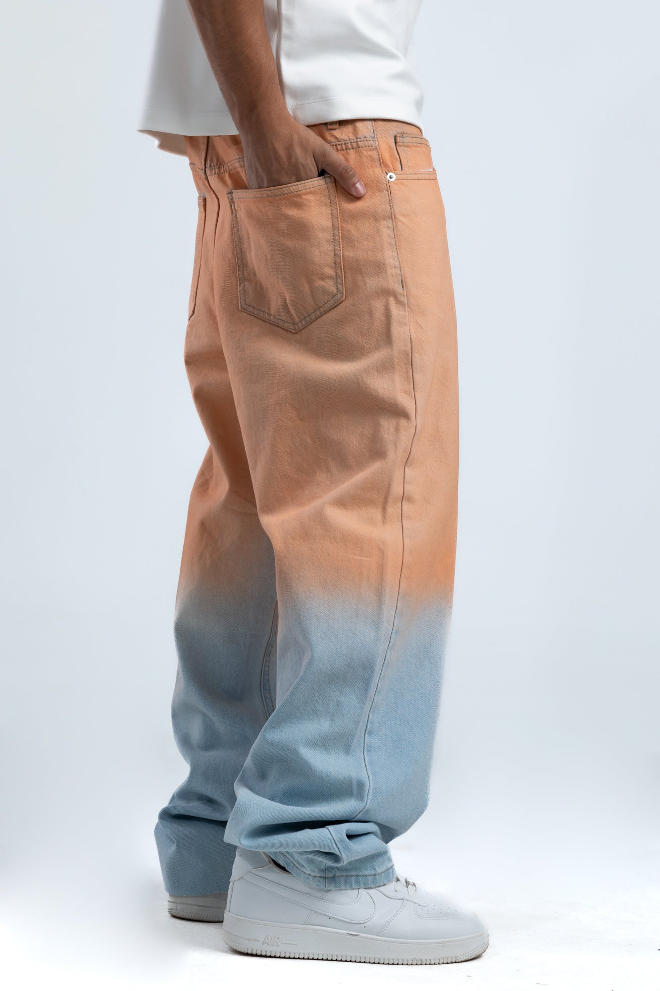 1047-Peach Ice Relaxed Silhouette Jeans