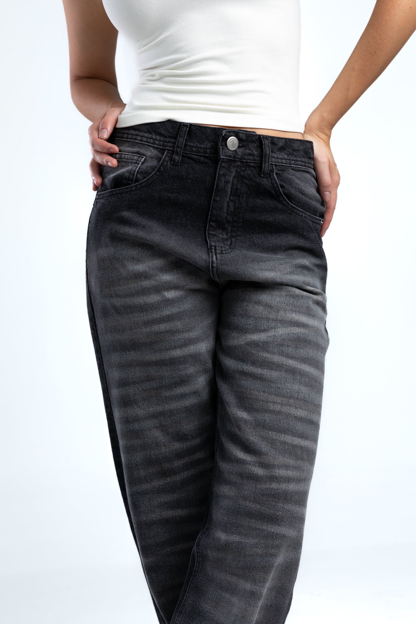 1059-Dark Static Relaxed Silhouette Jeans