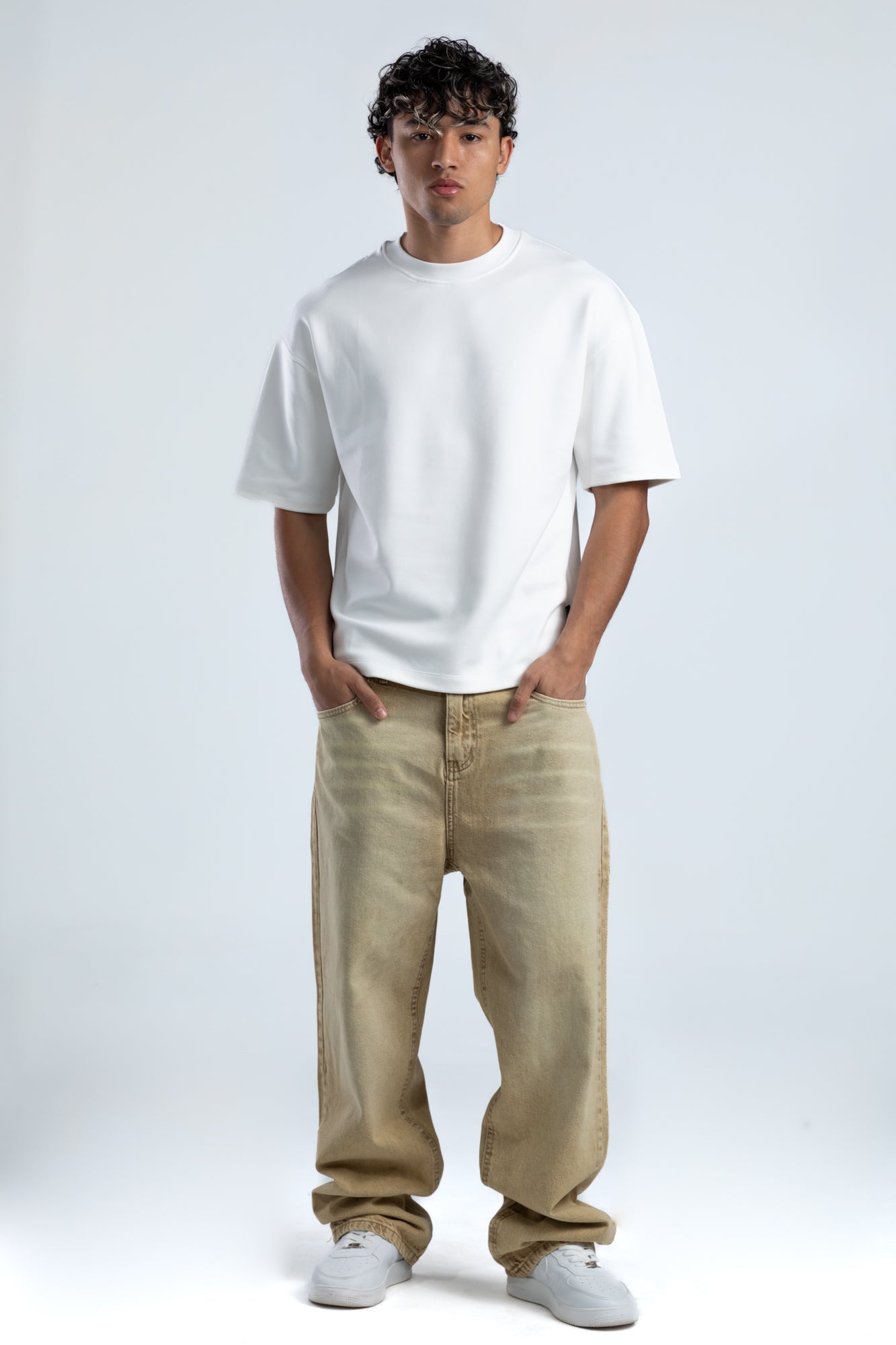 1041-Sandstone Relaxed Silhouette Jeans