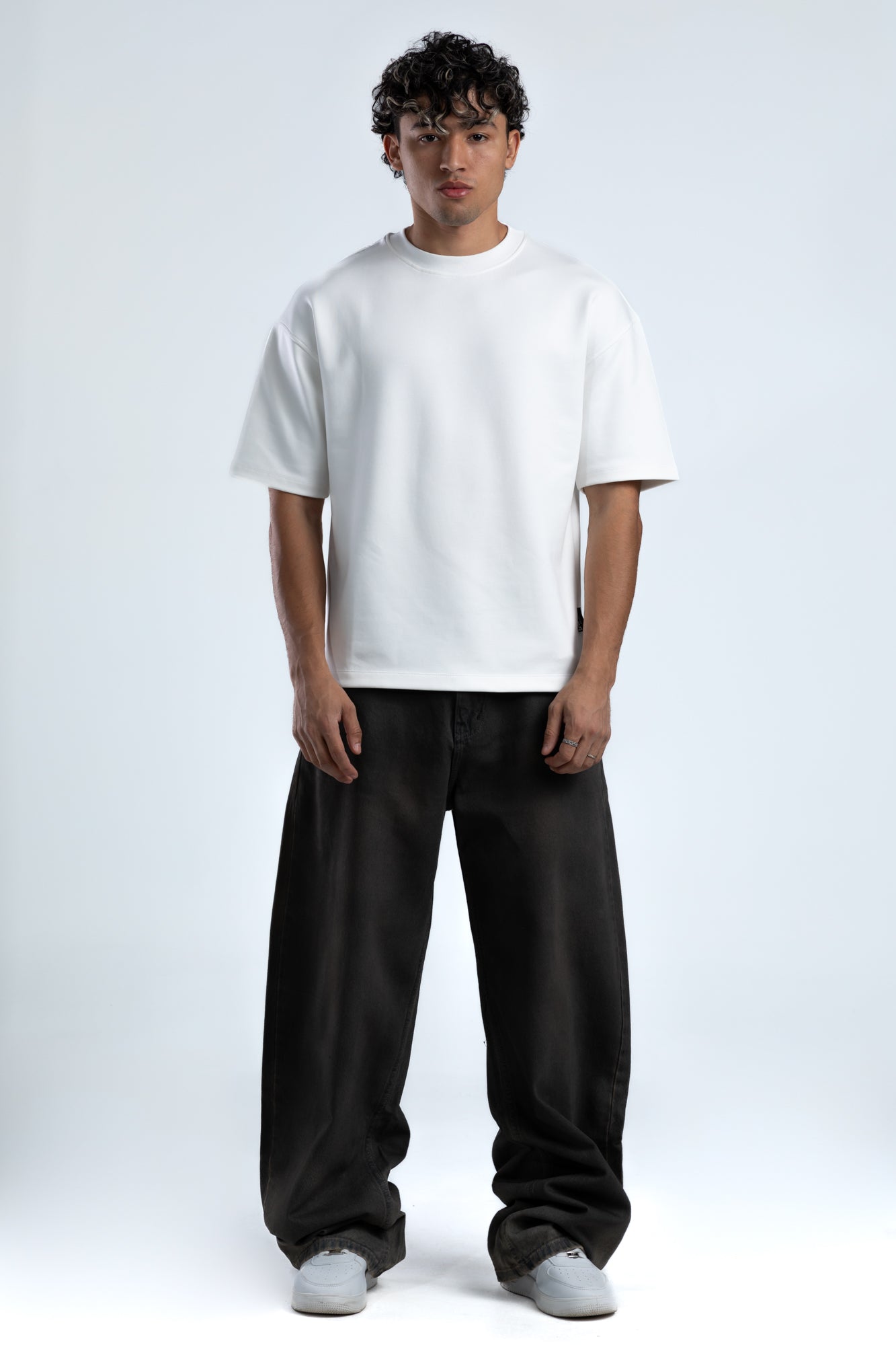 1008-Mudded Up Curve Tapered Jeans