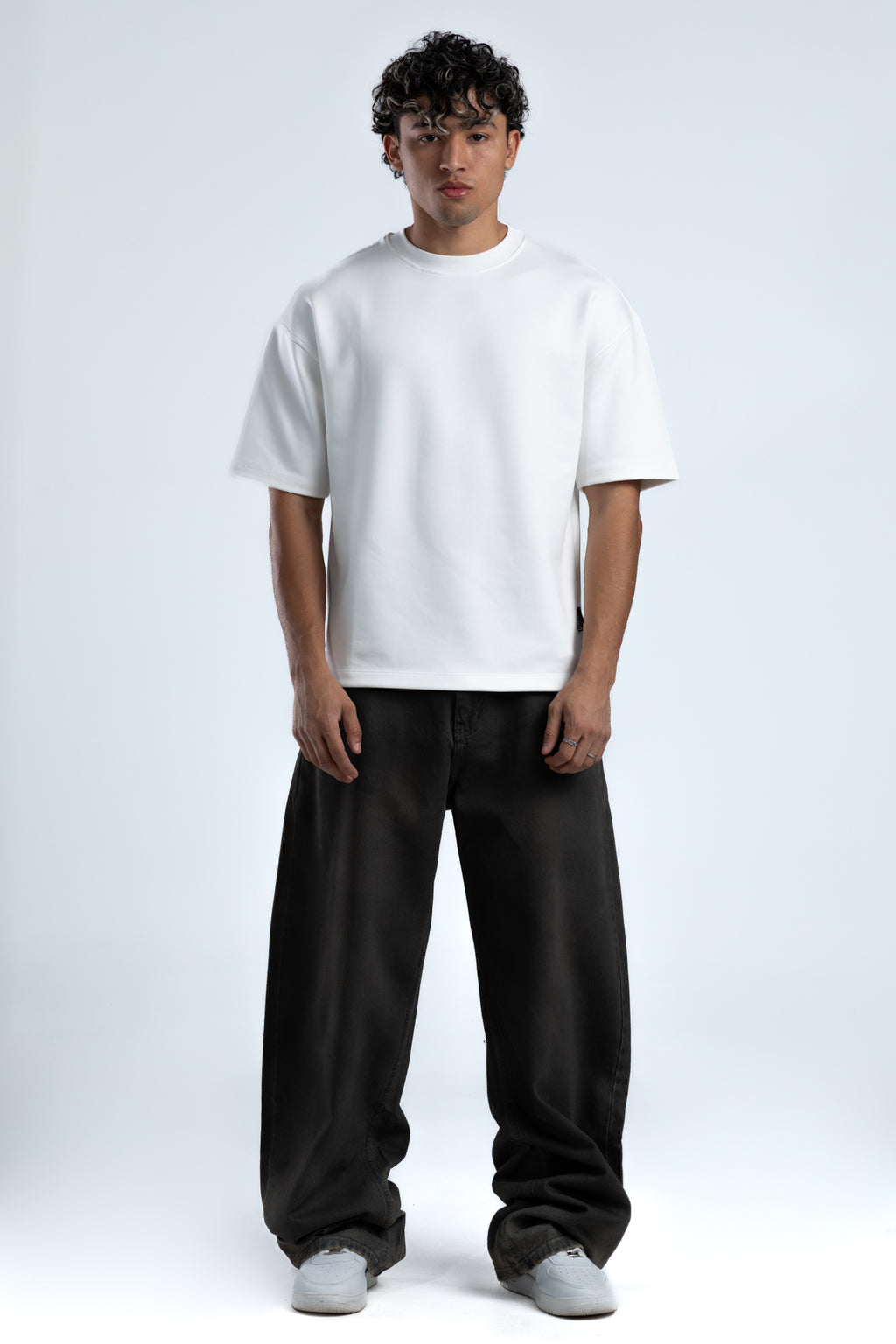 1008-Mudded Up Curve Tapered Jeans