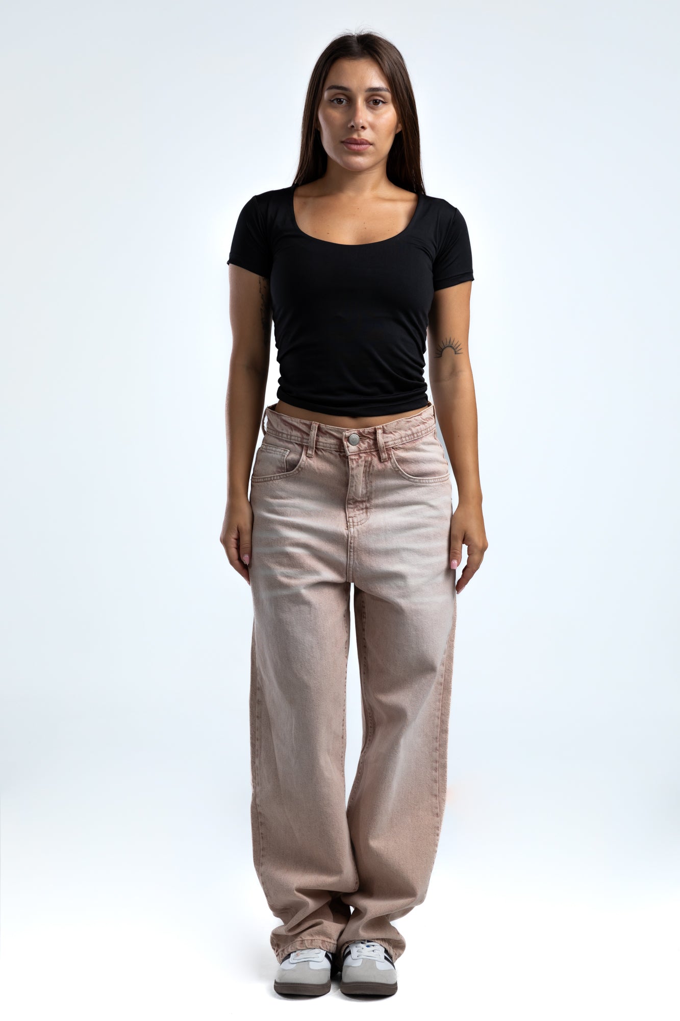 1042-Clayfade Relaxed Silhouette Jeans