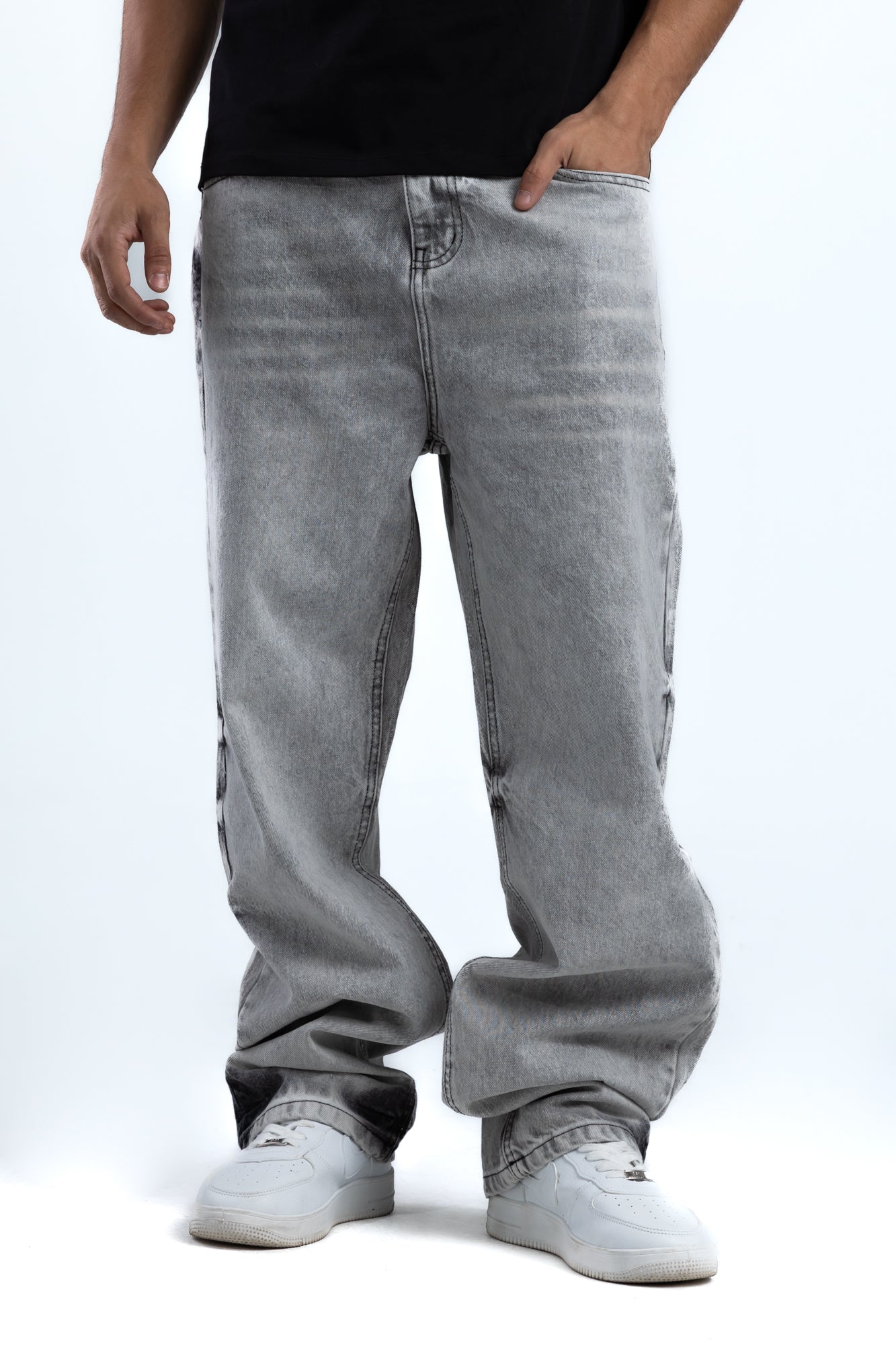 1053-Ice Grey Tack Frost Relaxed Silhouette Jeans