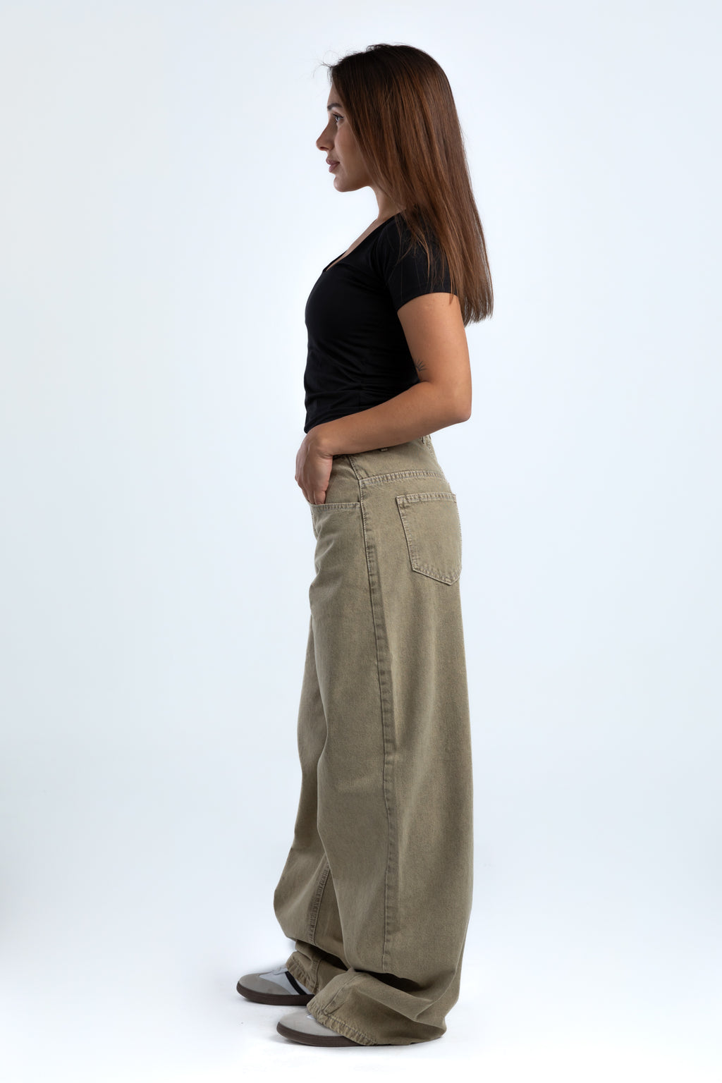 1005-Earthy Beige Curve Tapered Jeans