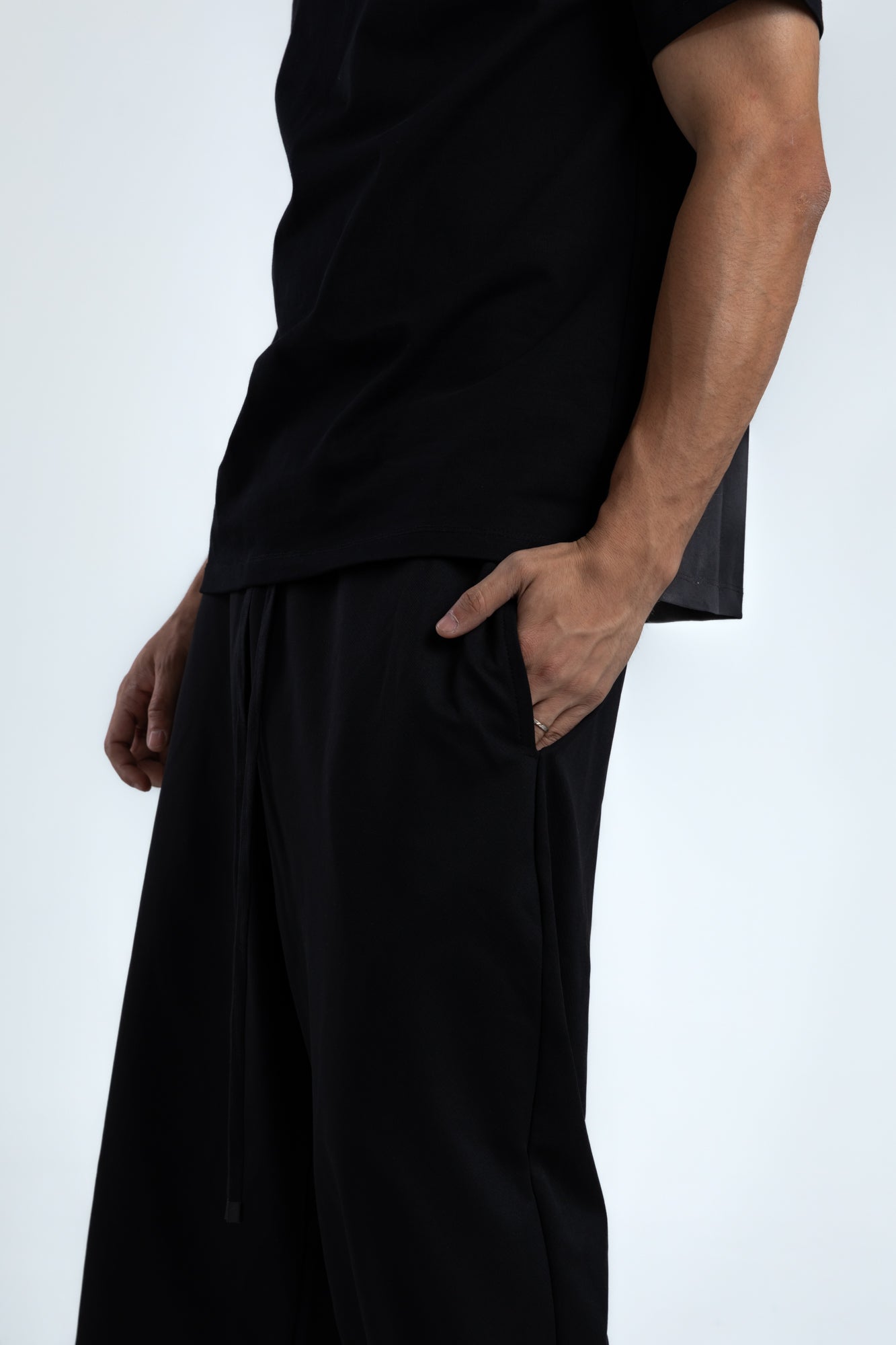 1014-Midnight Mood Unphased Jogger