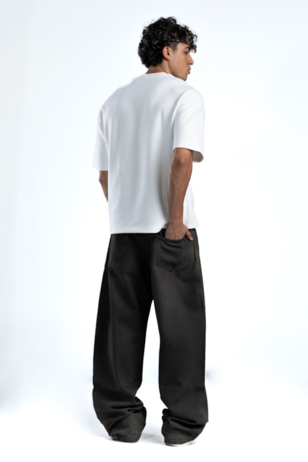 1008-Mudded Up Curve Tapered Jeans