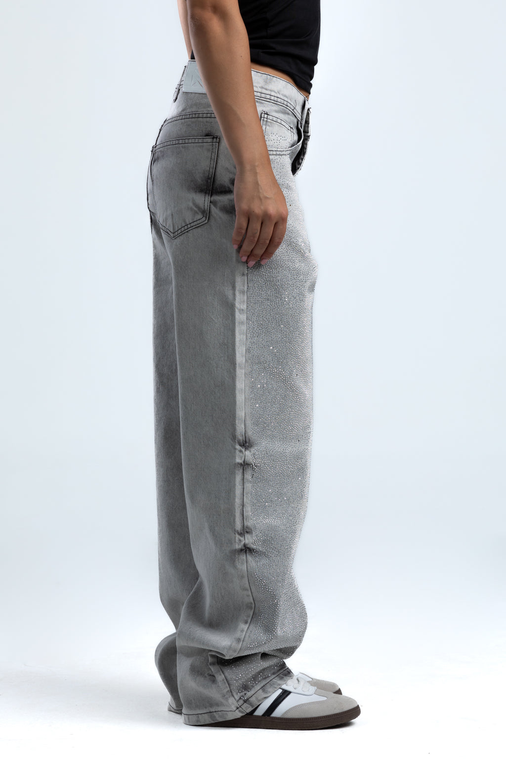1054-Rhinestone Ice Grey Tack Frost Relaxed Silhouette Jeans