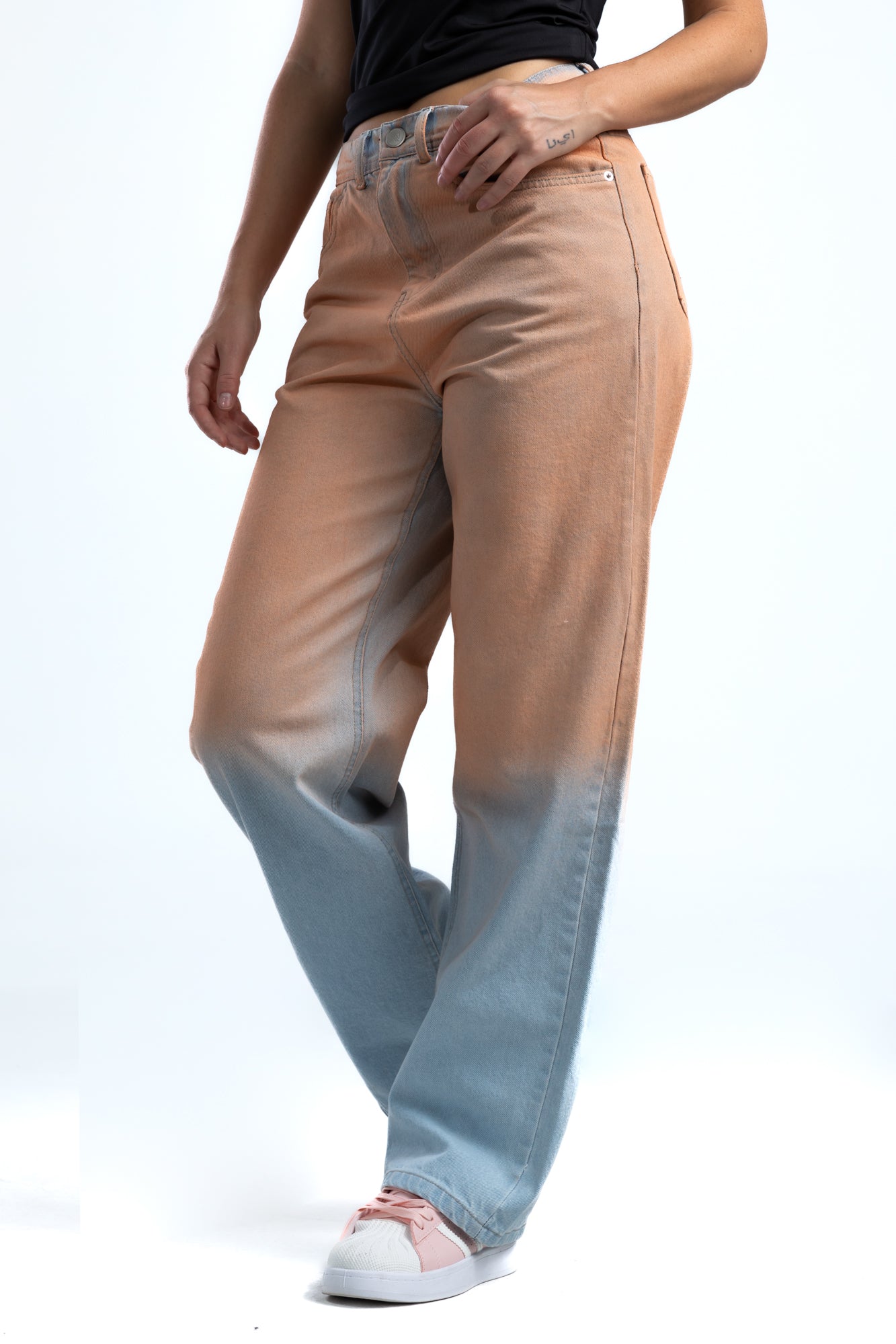 1047-Peach Ice Relaxed Silhouette Jeans