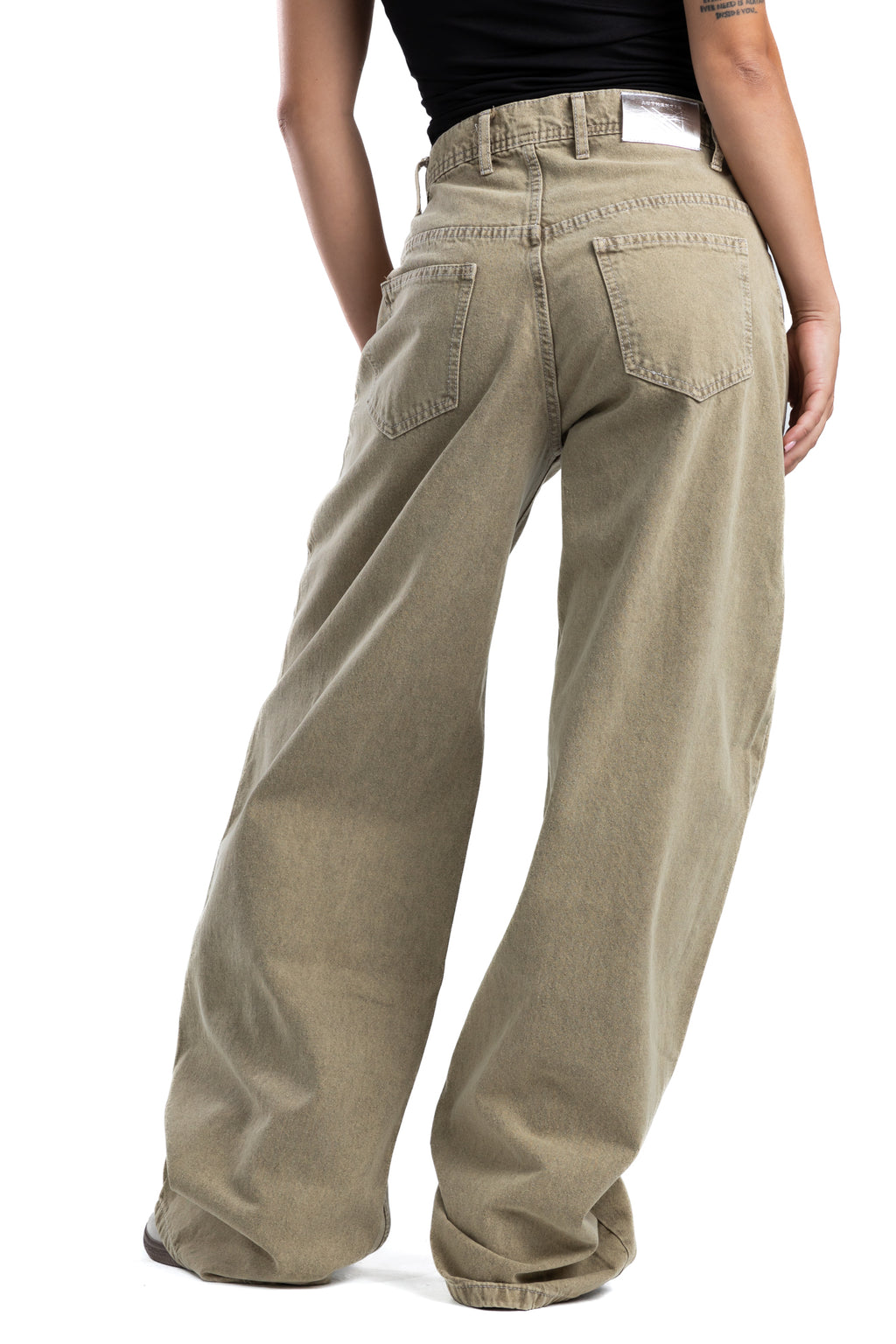 1005-Earthy Beige Curve Tapered Jeans