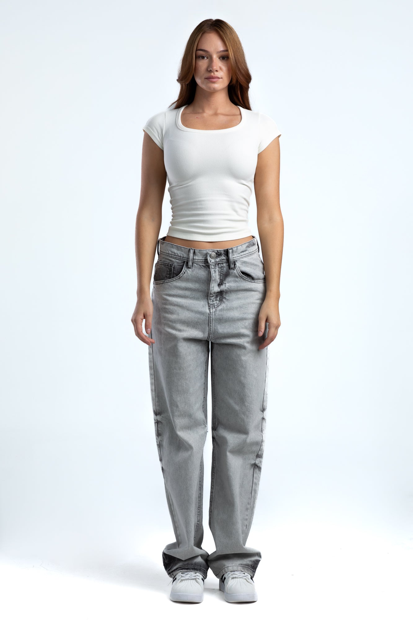 1053-Ice Grey Tack Frost Relaxed Silhouette Jeans
