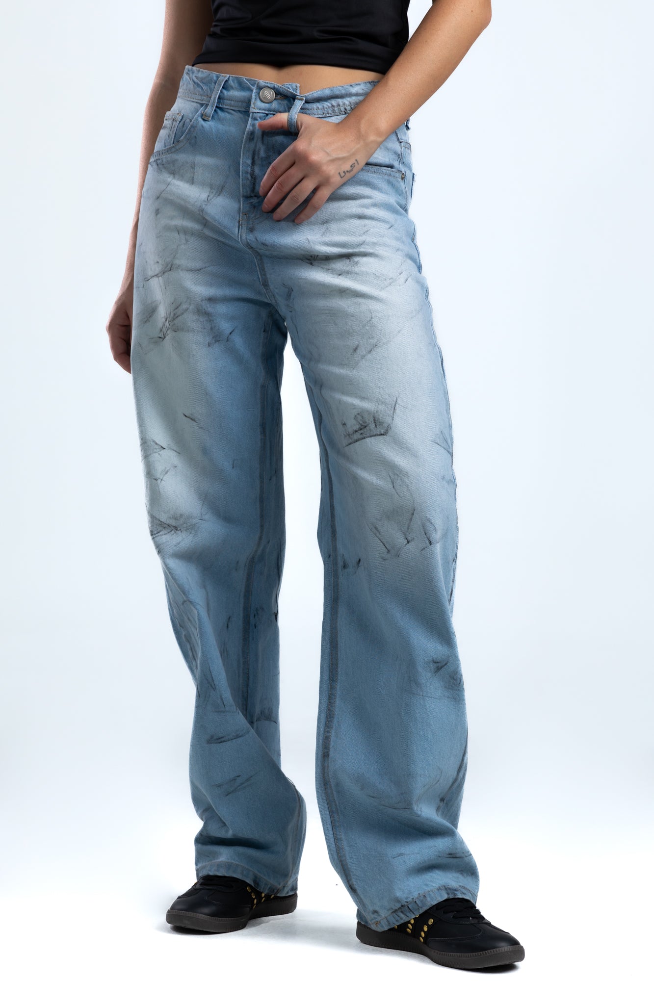 1044-Messy Scribble Relaxed Silhouette Jeans