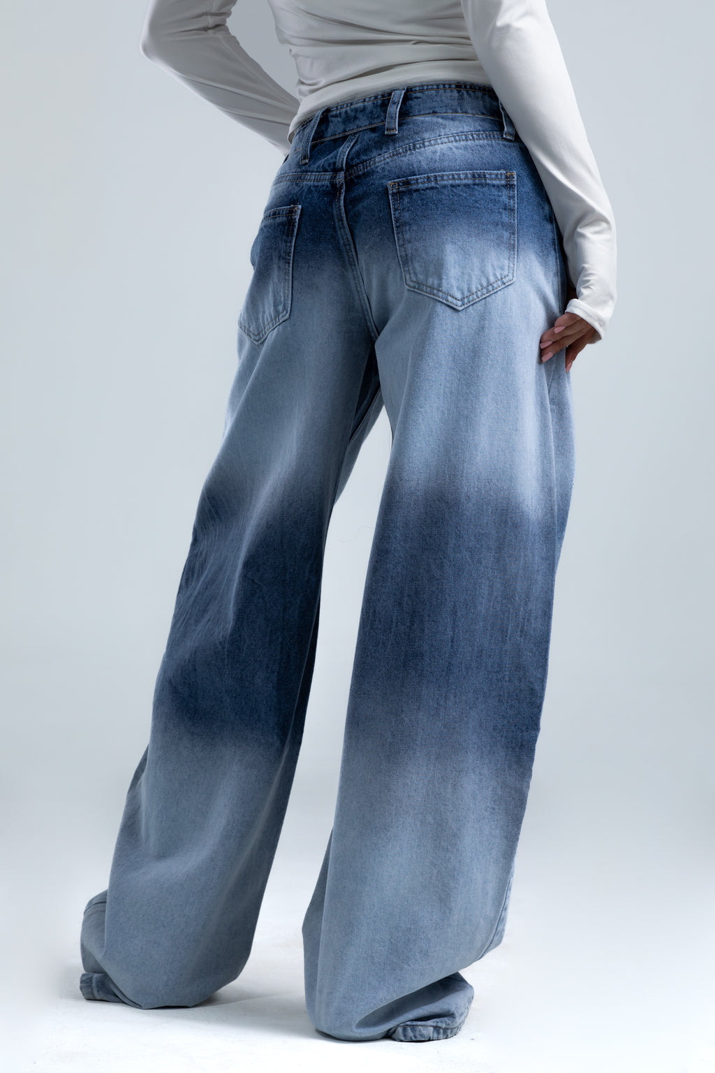 1022-Frost Fade Waist Rewind Tapered Jeans