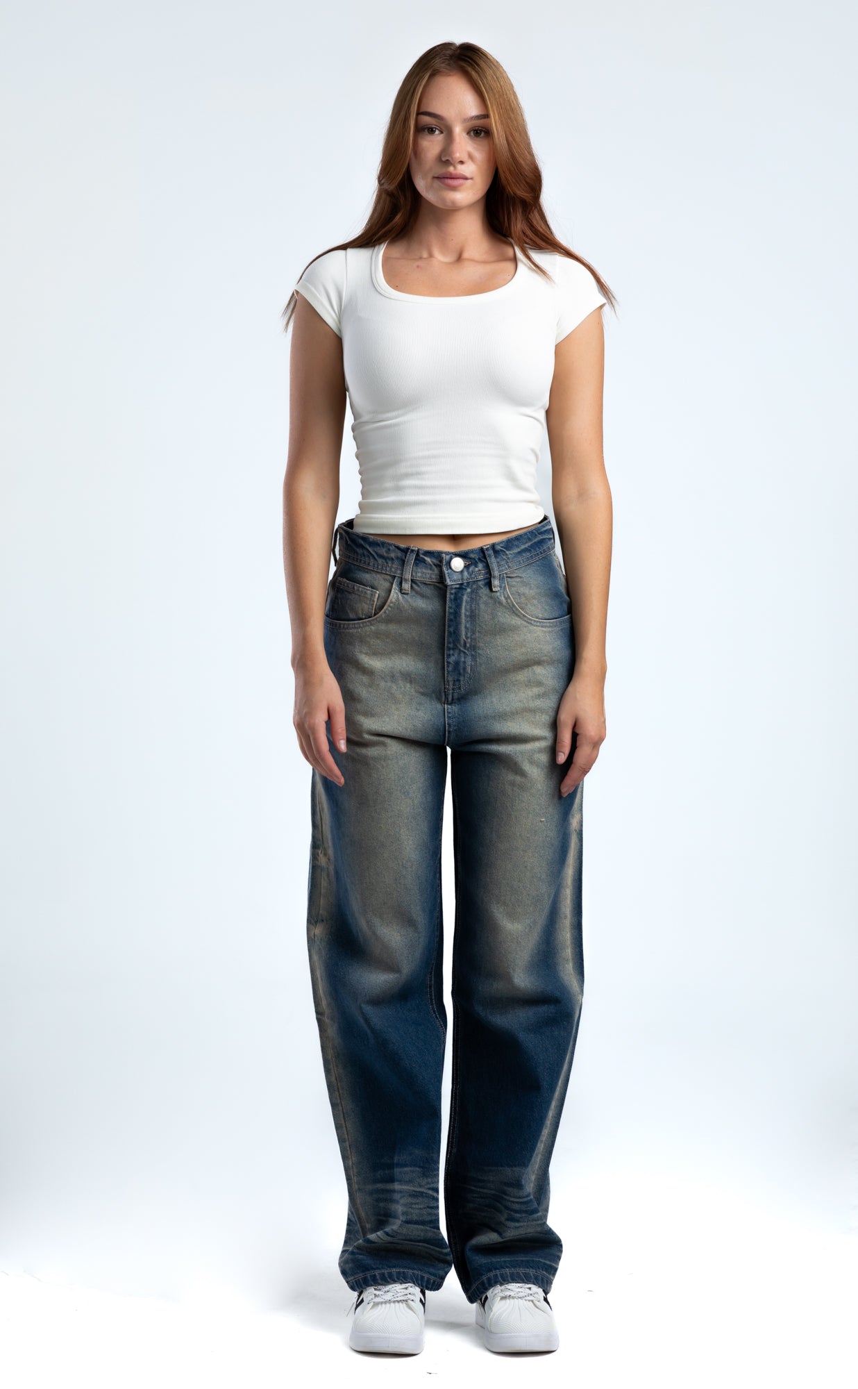 1061-Offbeat Indigo Relaxed Silhouette Jeans