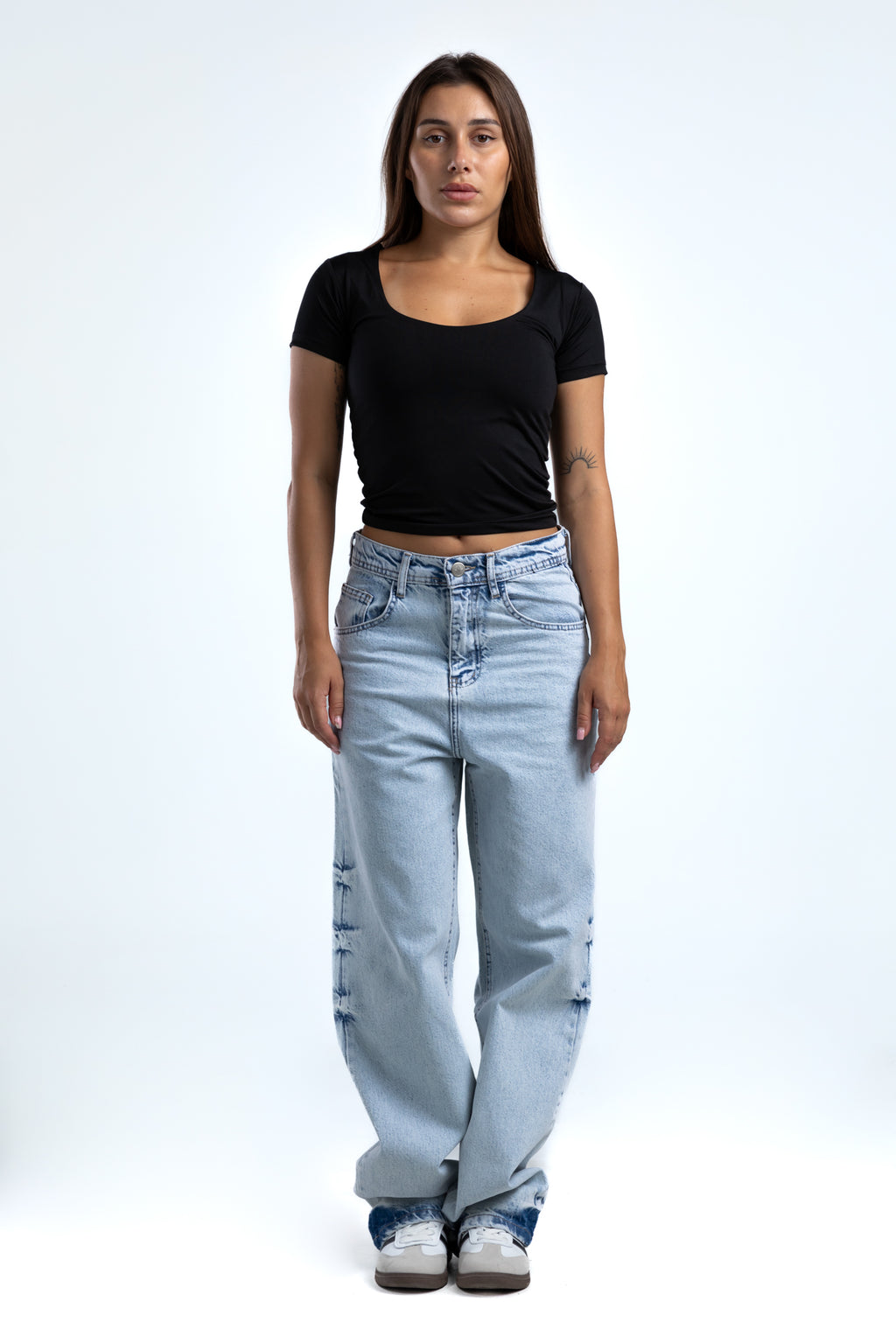 1052-Ice Blue Tack Frost Relaxed Silhouette Jeans