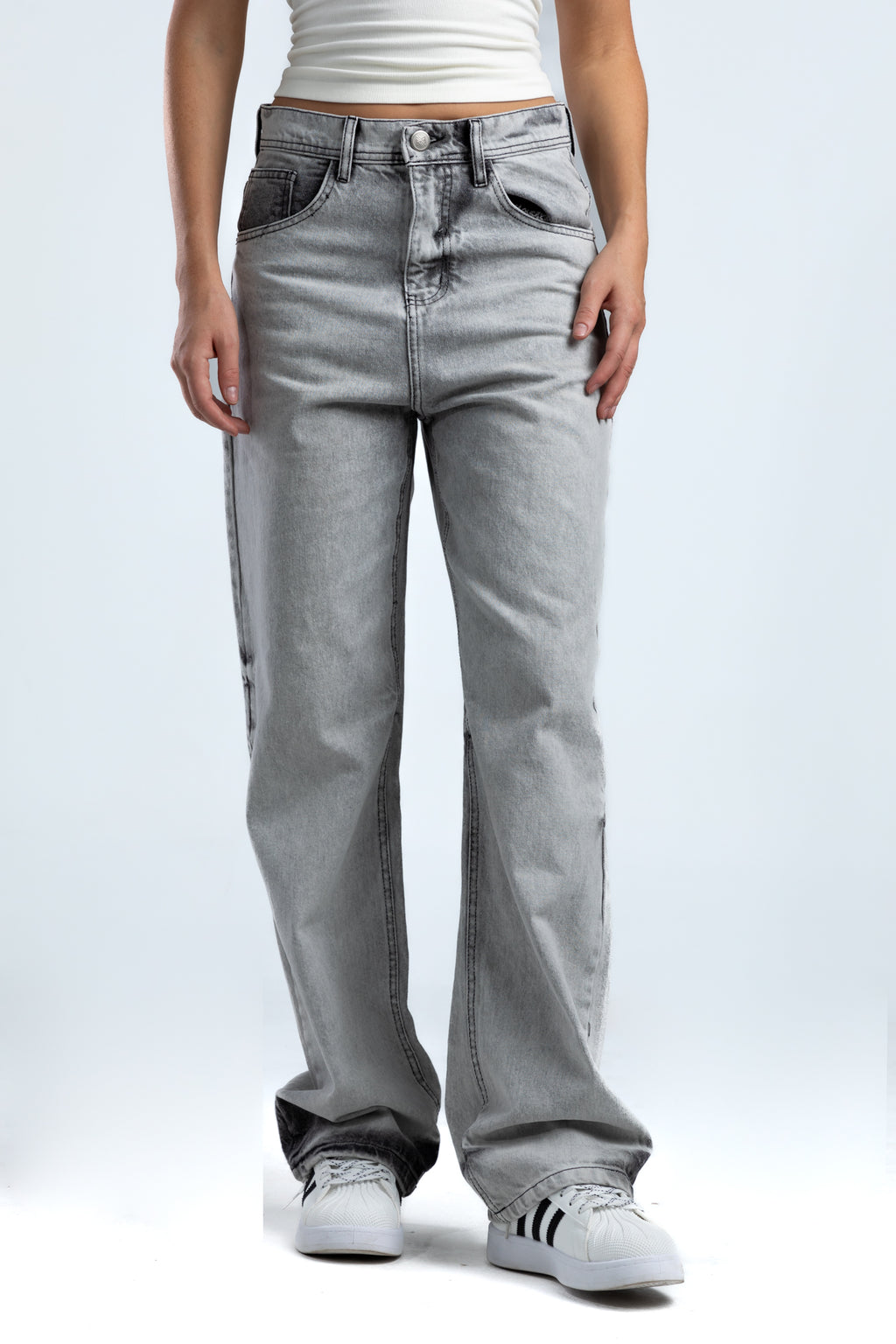 1053-Ice Grey Tack Frost Relaxed Silhouette Jeans