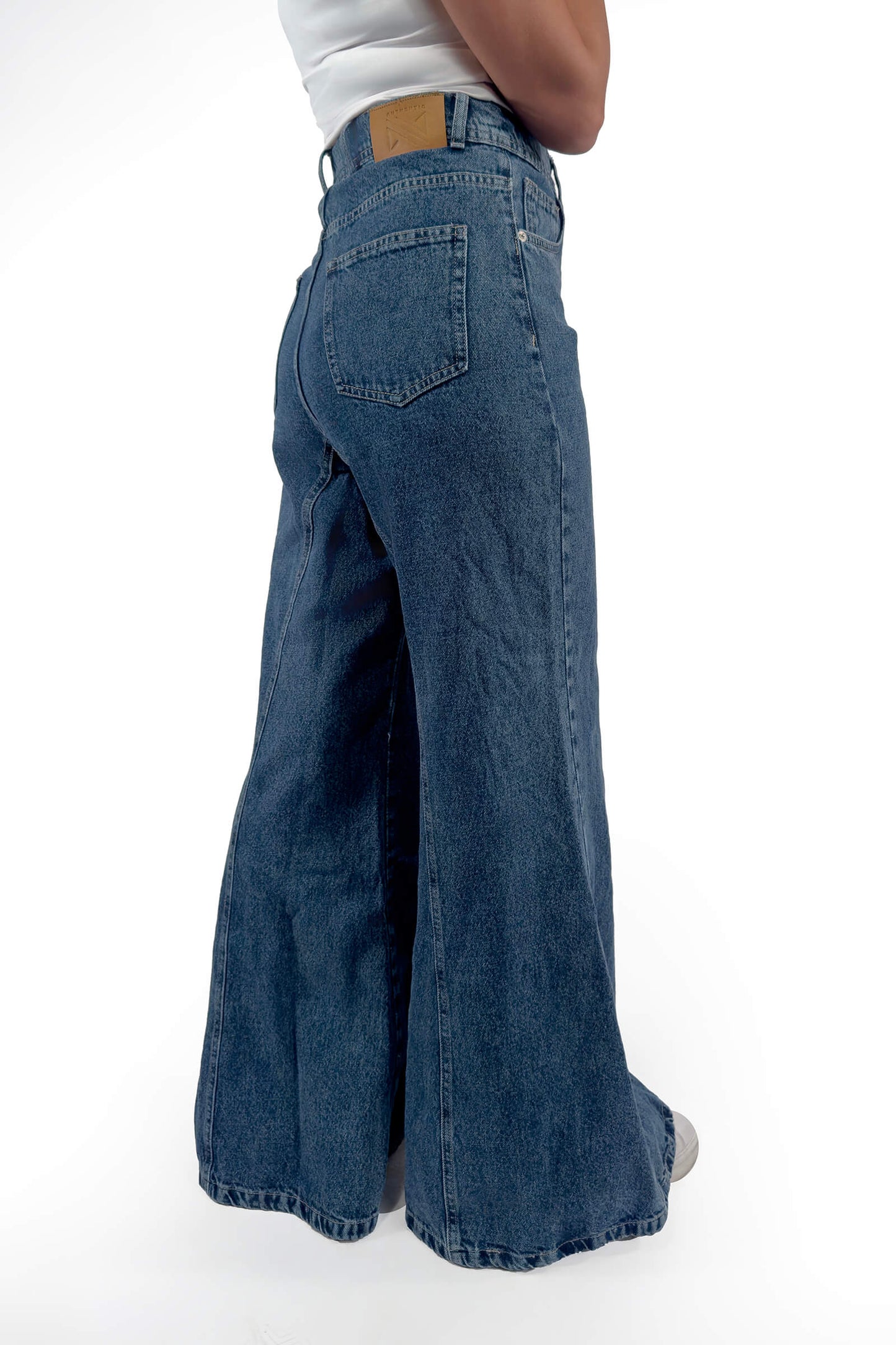 Classic Indigo Emma Wide-Leg Jeans