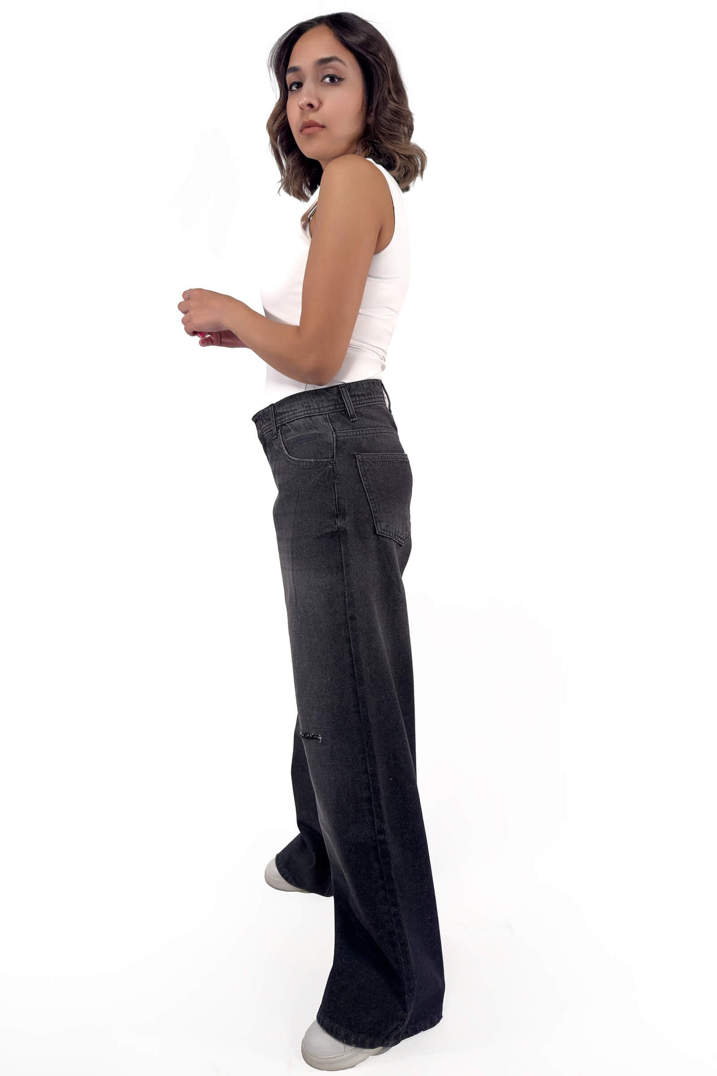 Noir Bella Eco-Friendly Low Waist Wide-Leg Jeans