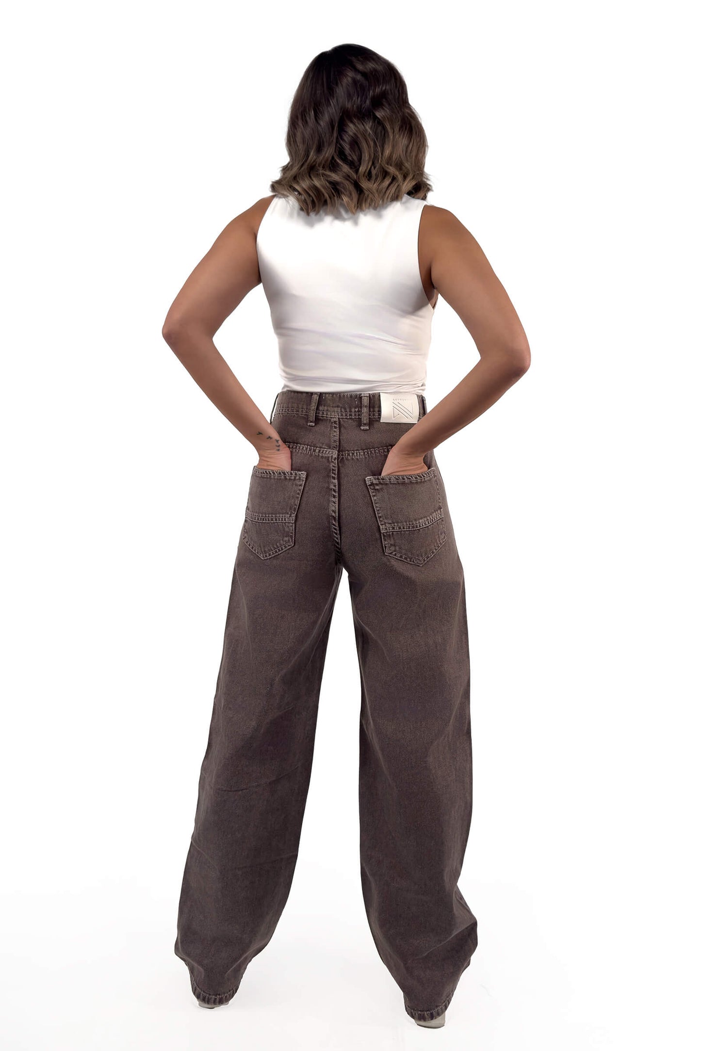 Cocoa Classic Mid Waist Straight-Leg Jeans