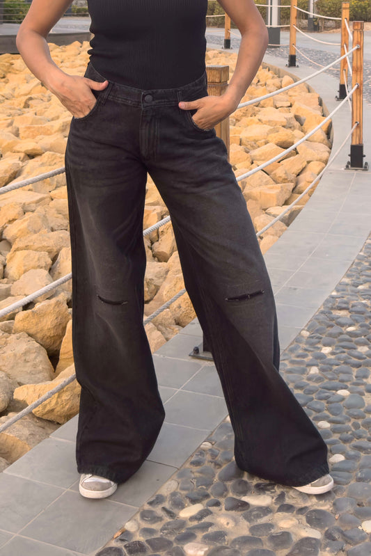 Noir Bella Eco-Friendly Low Waist Wide-Leg Jeans