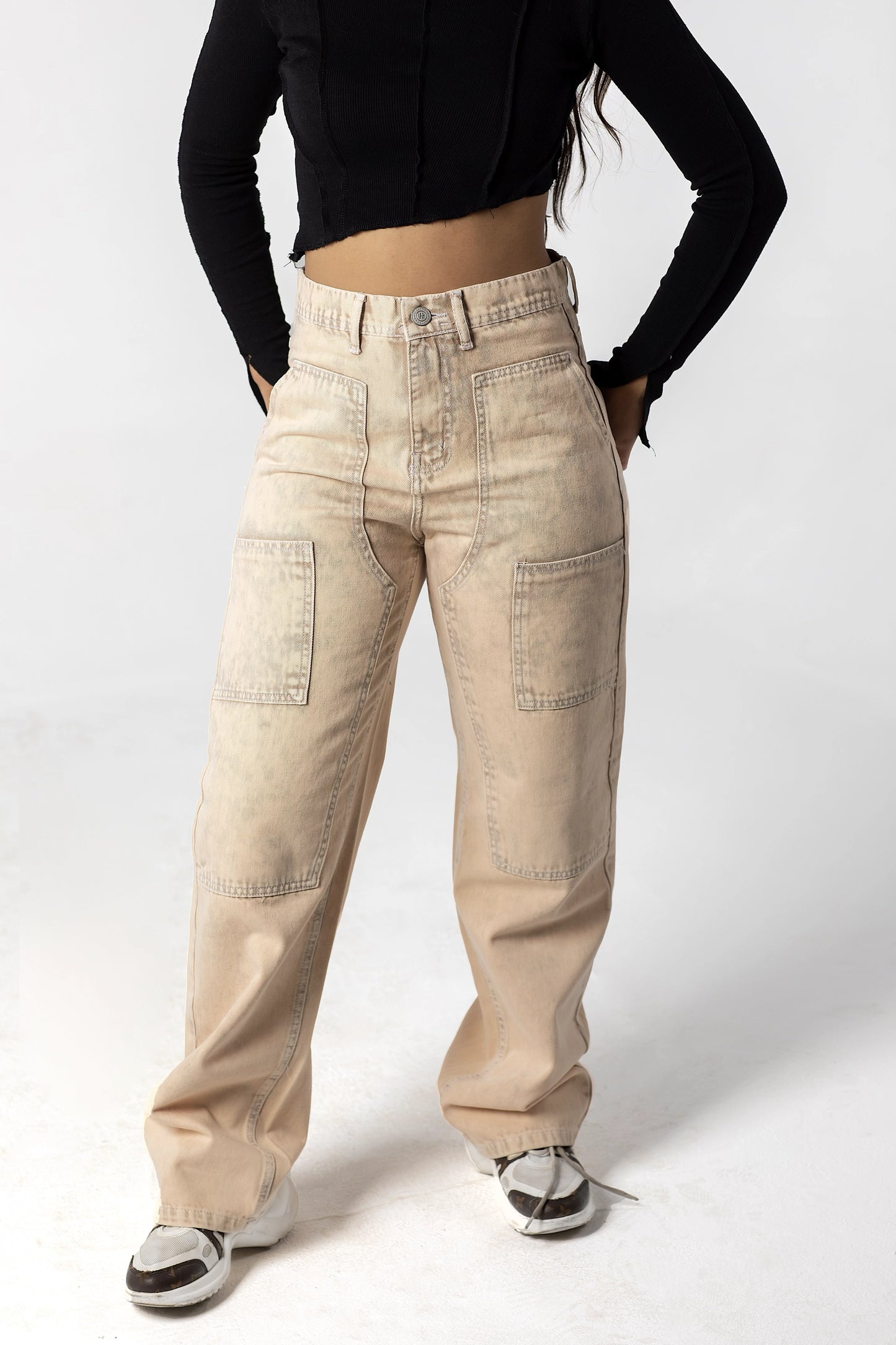 Modern Vintage High-Waist Tapered Jeans in Beige